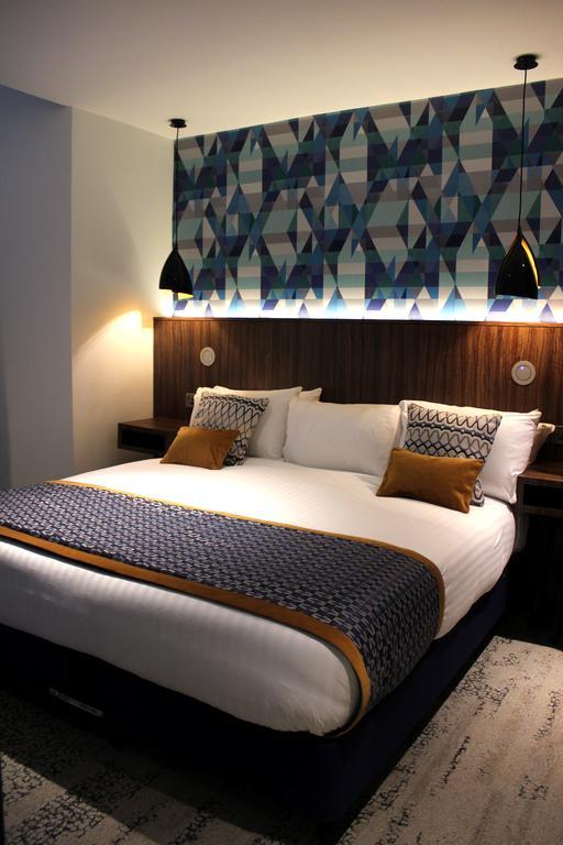 91 Jesmond Road Aparthotel